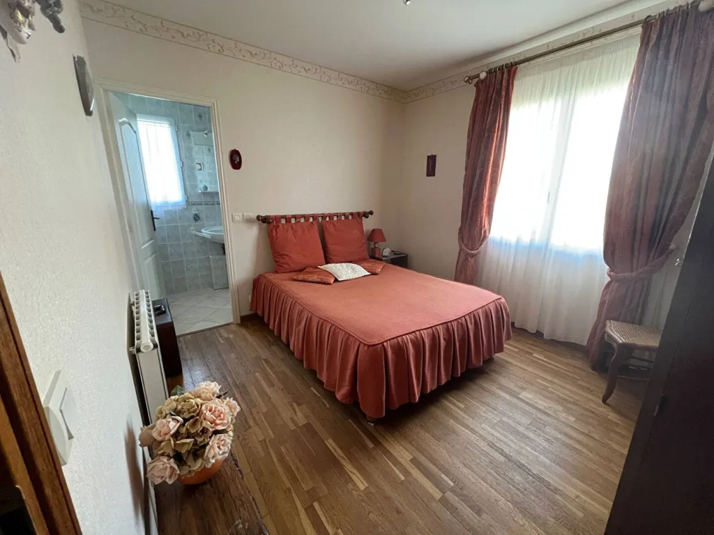 A SAISIR MAISON DE 106 M² ÉDIFIÉE SUR UN TERRAIN DE 1500 M² SUR LA COMMUNE TOURVILLE LA CAMPAGNE 27370