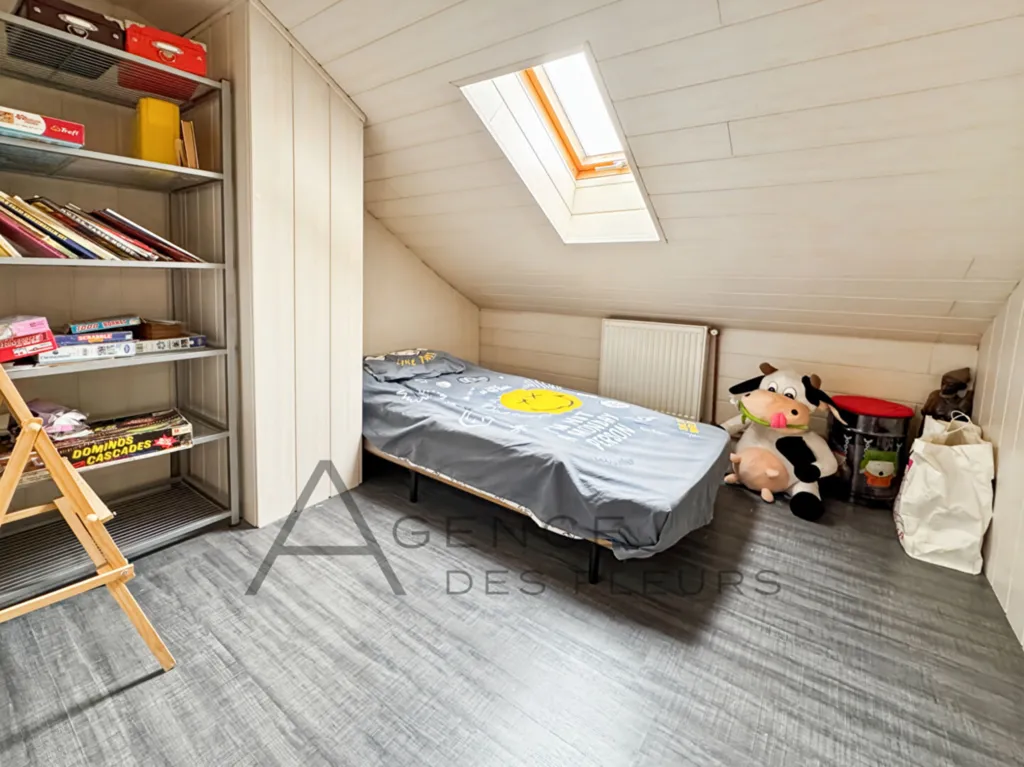 À vendre, maison de 94 m² sur un terrain de 1233 m²sur la commune de Saint-Aubin-les-Elbeuf