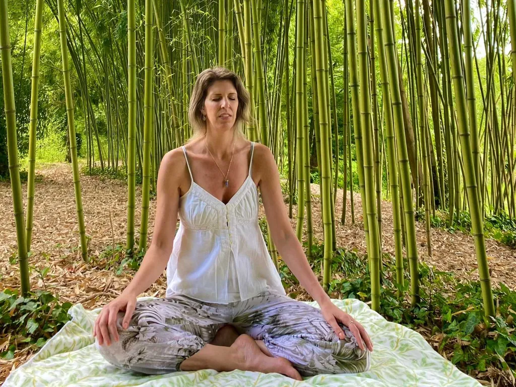 Réserver un atelier de méditation et respiration tout en douceur pour vous recentrer et vous ressourcer à Pessac