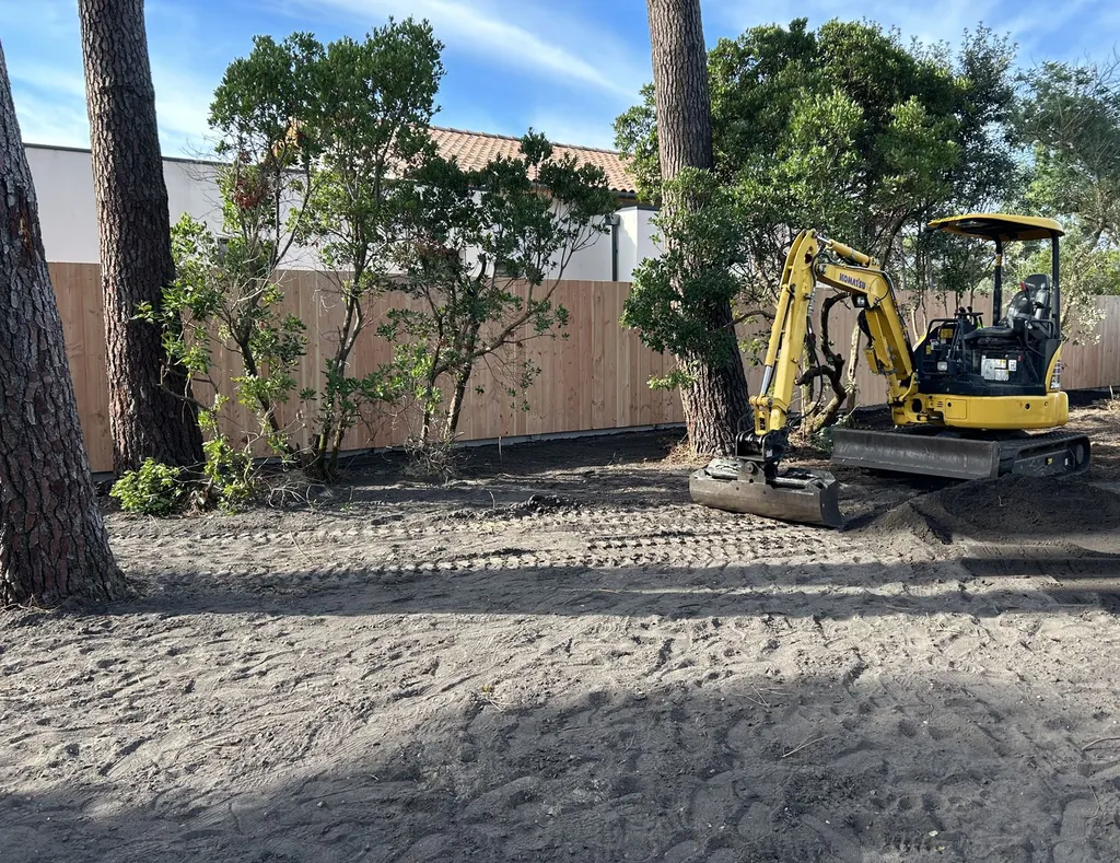 Un terrain à nettoyer sur la commune de Queyrac ? Contactez-nous pour un devis gratuit !