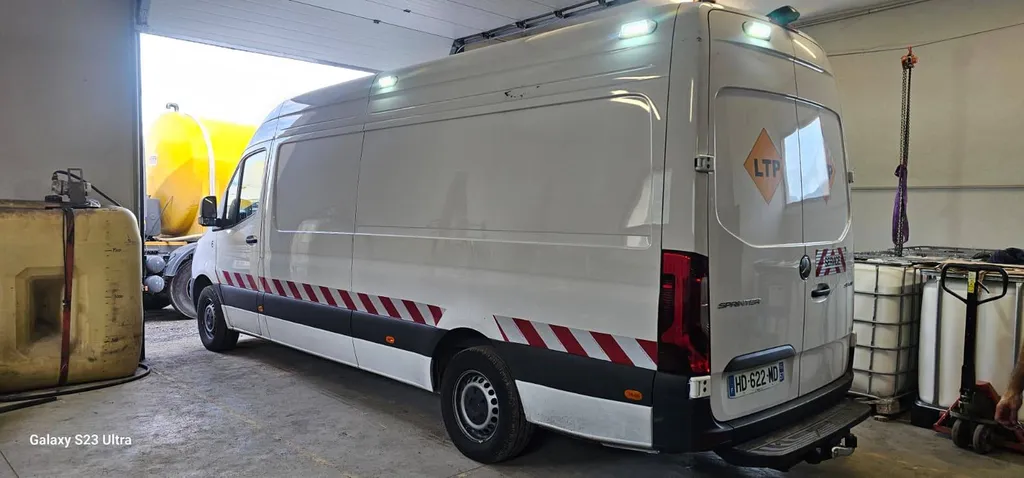 Pose éclairage extérieur, Lyon Access Auto, à Miribel