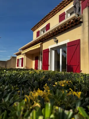 Pose de menuiserie en aluminium sur mesure à Pélissanne