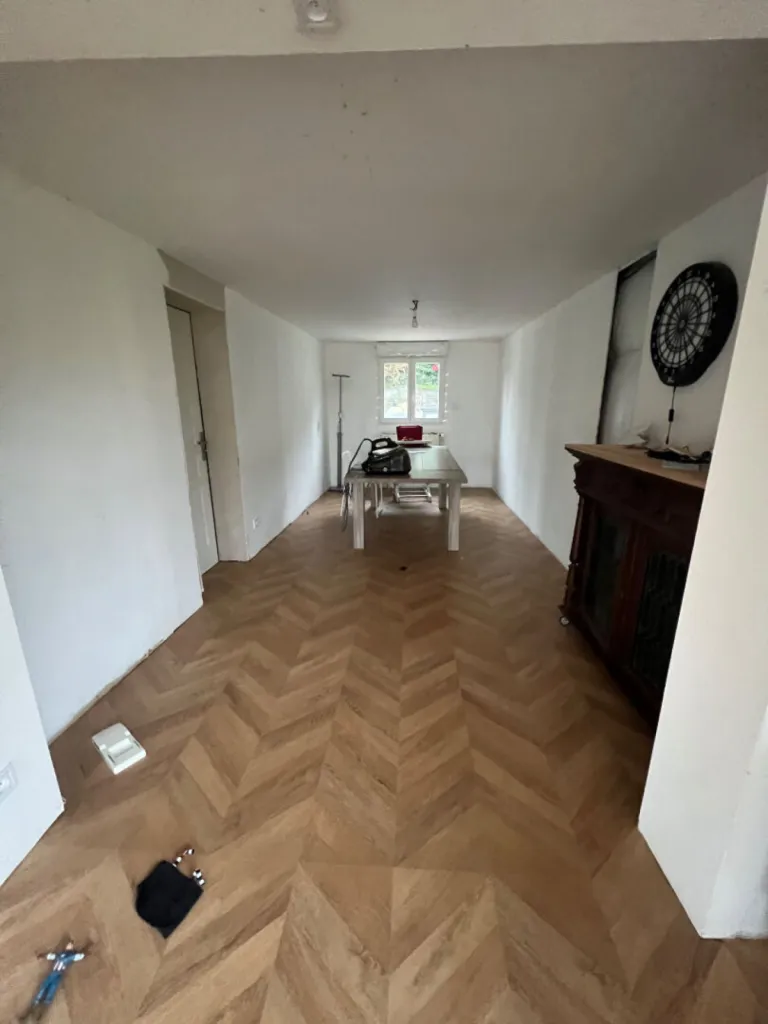 À vendre maison ancienne de 210m² sur un terrain de 5000m² située au Thuit-Signol