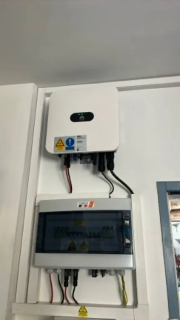 Pose de panneaux photovoltaïques avec une batterie de stockage MyLight