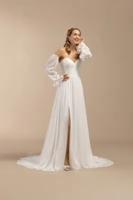 Robe de mariée fluide avec fente à Marseille
