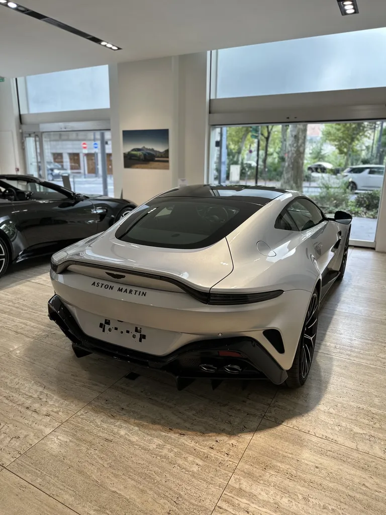 Aston Martin Vantage – Traitement céramique et detailing à Lyon Ouest proche saint Étienne 