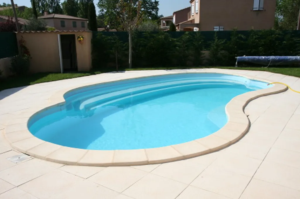 PISCINE COQUE BLUE COCONUT - 8M70 X 5M