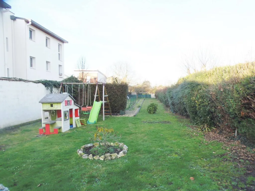 Vends maison ancienne rénovée avec jardin sur Caudebec les Elbeuf 76320