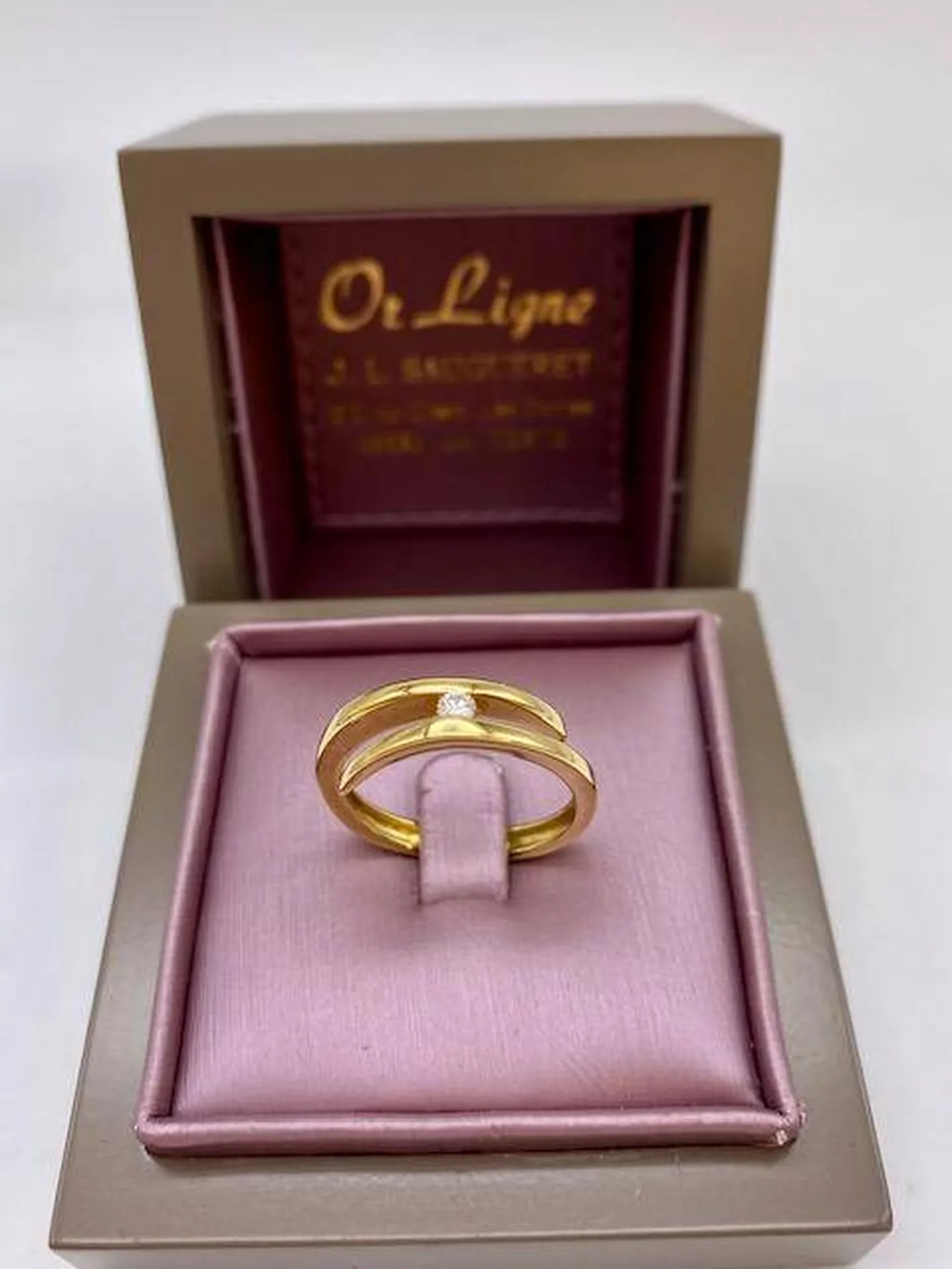 Ou acheter près de Bordeaux une bague en or 750/1000ème et diamant originale et pas très chère? Chez votre bijouterie Or Ligne à La Teste de Buch