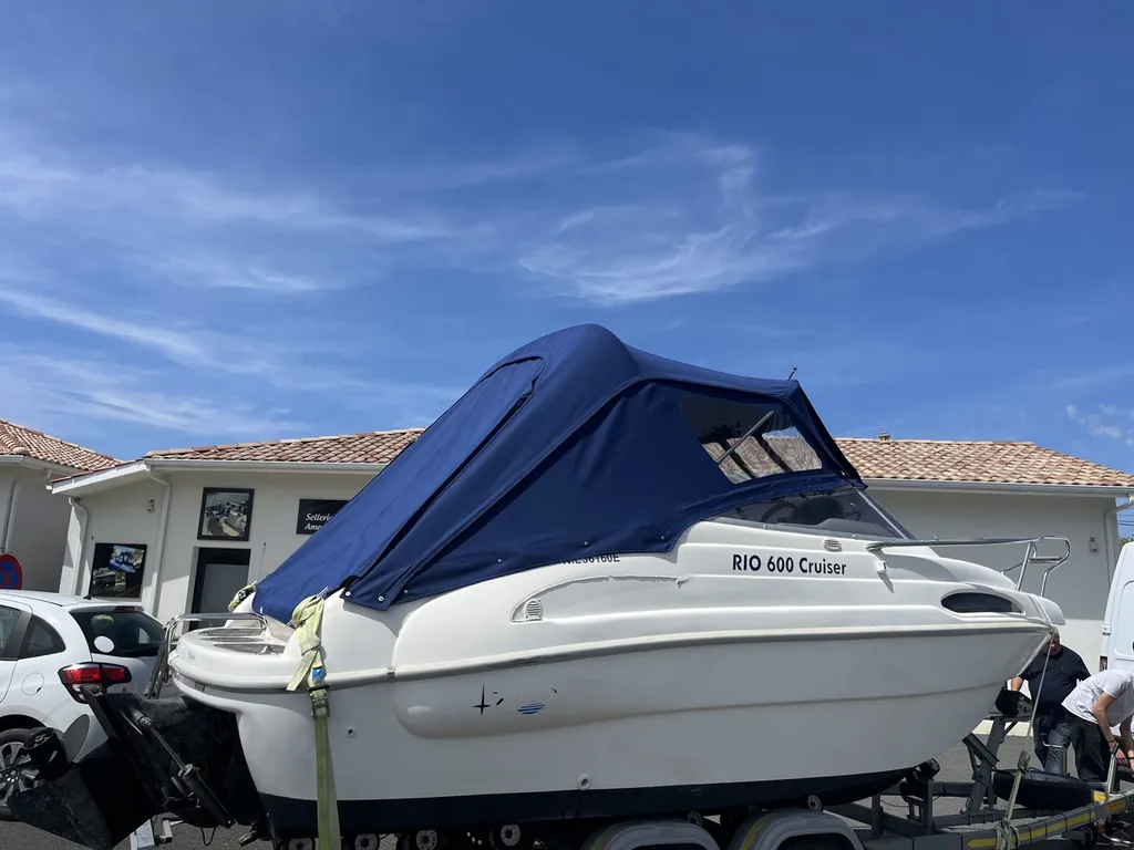 Rénover le taux de son bateau par un professionnel à Bordeaux