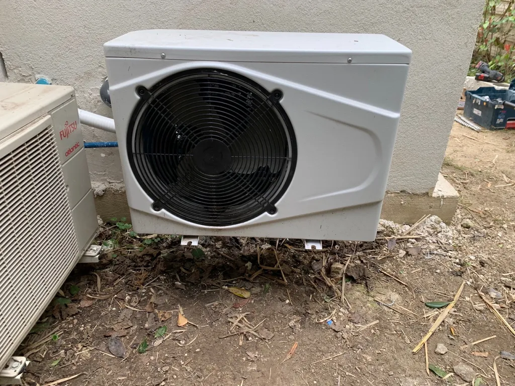 Installation pompe à chaleur de piscine sur la commune de Martigues 