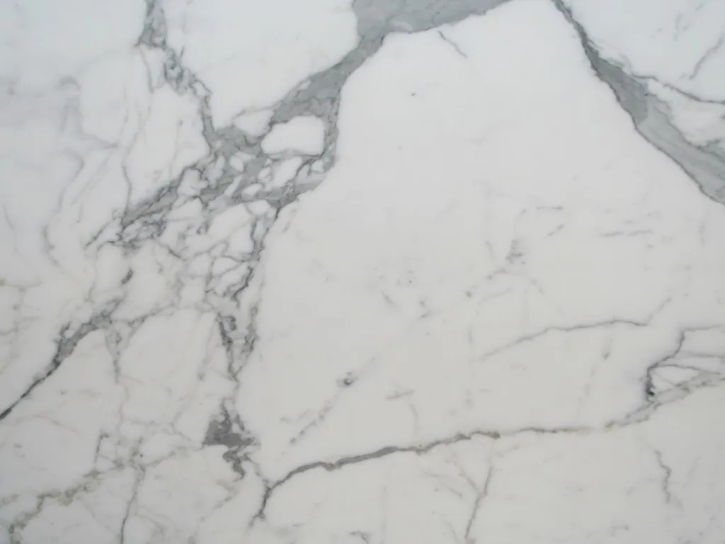 Marbre calacatta blanc veiné de gris à Marseille Bouches du Rhône