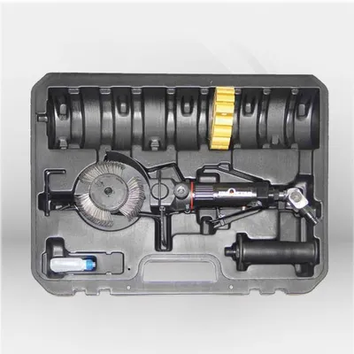 Valise brosseuse pneumatique professionnelle BRV2, brosse courbée inox + gomme anti-adhésif, raccord bi-directionnel 360°, 3500 tr/min, kit detailing intérieur et extérieur automobile – disponible à Mont-de-Marsan, Landes (40), Nouvelle-Aquitaine et toute