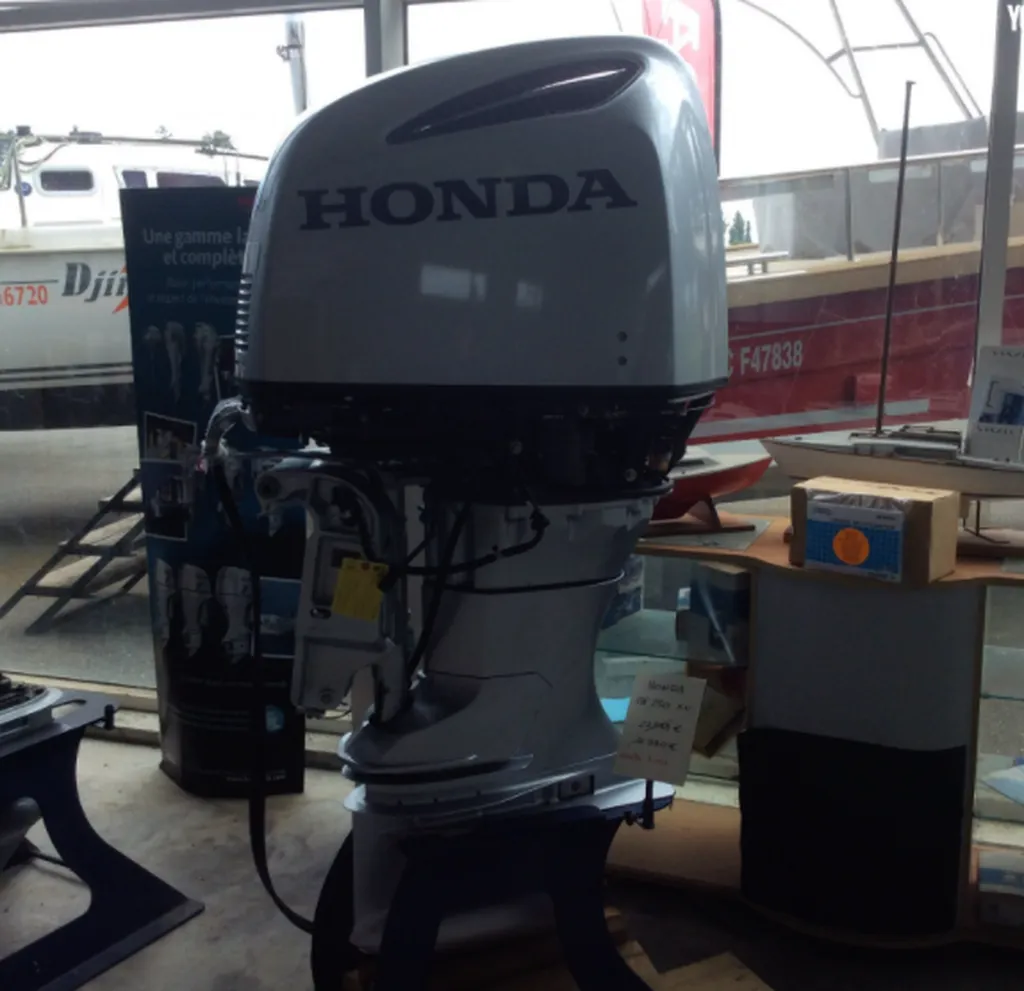 Moteur Hors Bord Honda Marine BF 250  sur le Bassin d'Arcachon et Cap Ferret