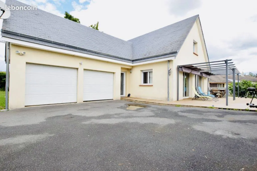 A acheter très joli pavillon contemporain de 150m² sur un terrain de 1000m² sur la commune de caudebec les elbeuf 76320