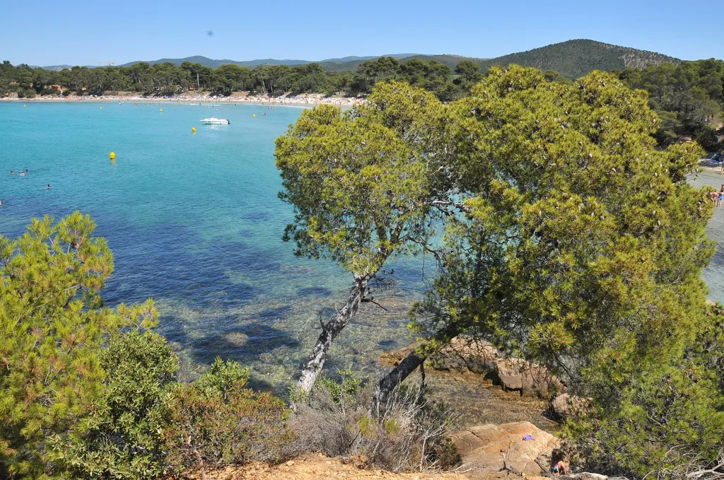 Une situation idéale pour l'hôtel : à 300m des plages