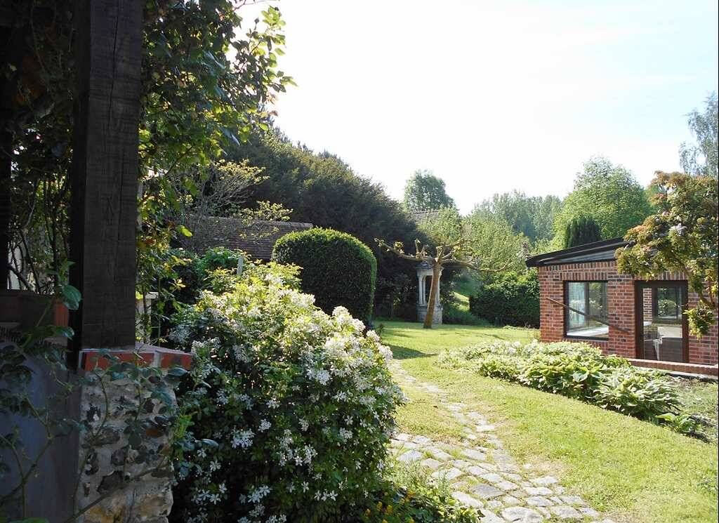 VENDS MAISON EN PIERRE ET COLOMBAGES A 45 MINUTES DE CAEN 14000