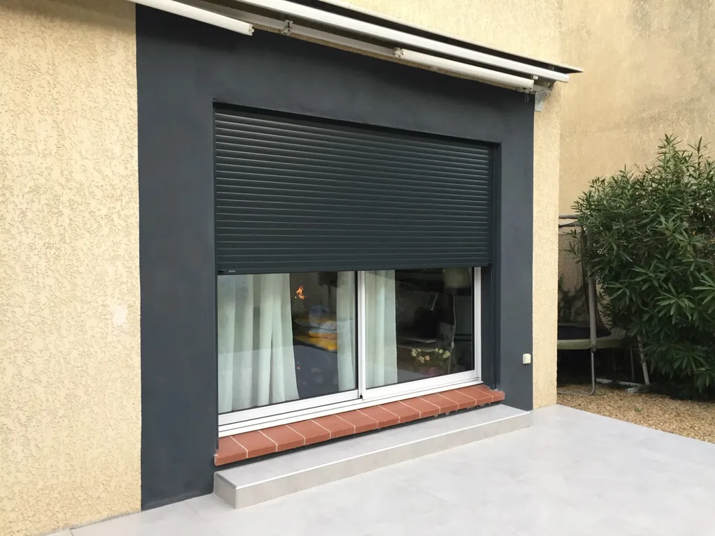 Volets roulants sur La Couronne