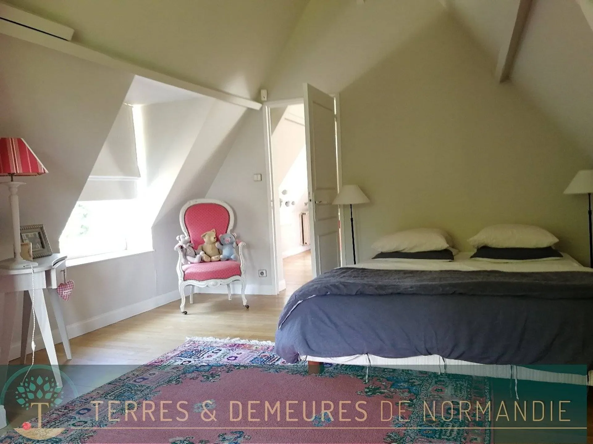Visite villa normande à colombages proche de Pont-Audemer 27500