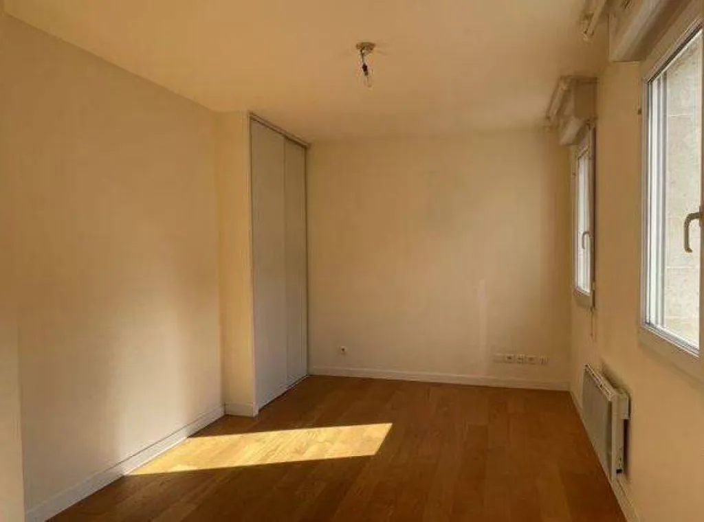Appartement en location de 52.67m², situé rue DU CHAMPS DES OISEAUX à Bois-Guillaume, 829€ charges comprises