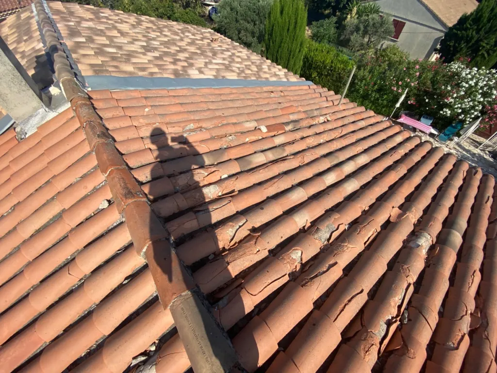 Actuellement nouveau chantier de changement de toiture près de Aix en Provence