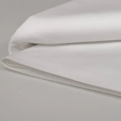 Location protège table pour réception à Lyon