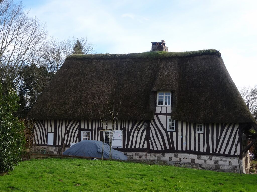 MAISON NORMANDE Région de PONT-AUDEMER