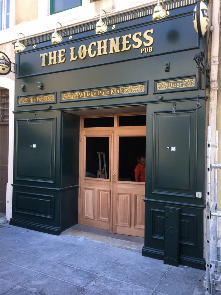 Découvrir un maître artisan menuisier pour projets bois haut de gamme à Marseille