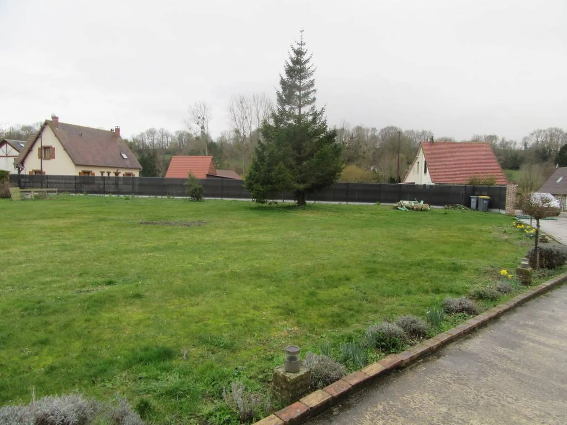 Vends terrain constructible