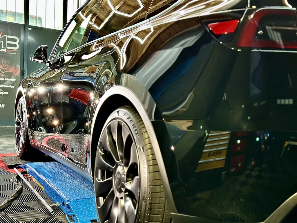 DETAILING automobile PPF voiture traitement céramique automobile Lyon tesla model Y