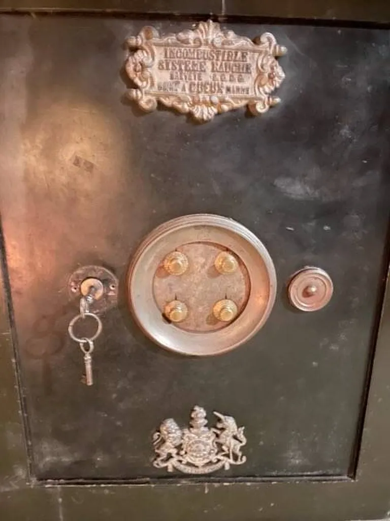 coffre fort bloqué devant être dépanné à Bailleul