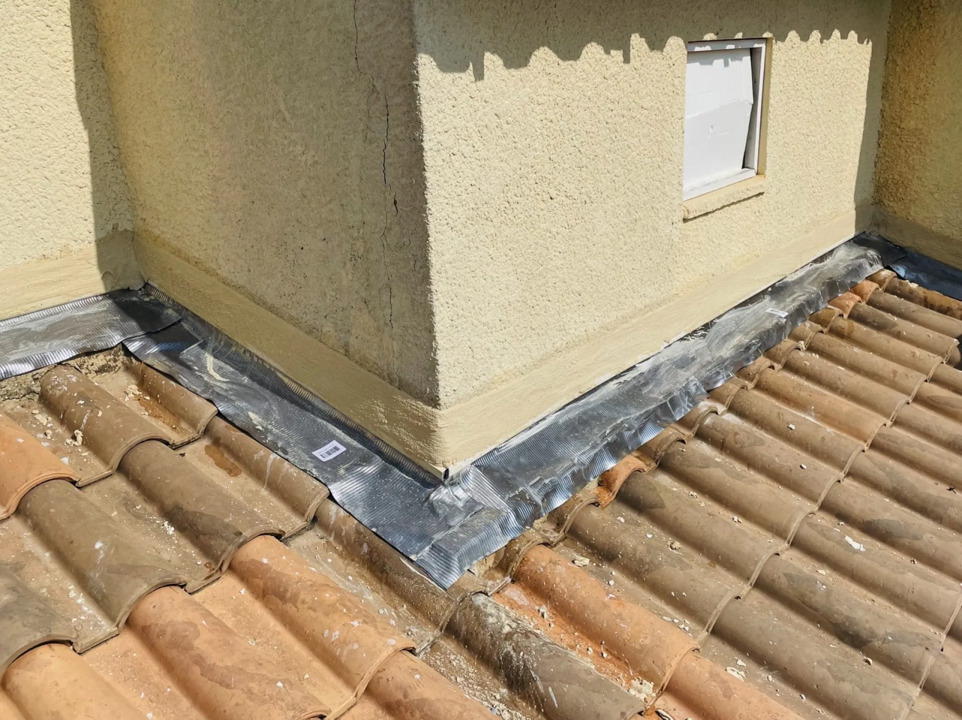 Changement des Solins en Plomb d’une toiture sur Aix en Provence