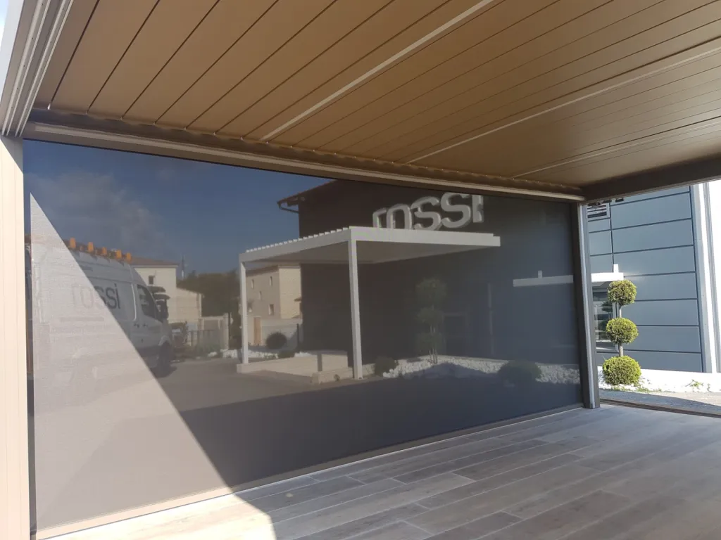 stores verticaux sur mesure pour baies, balcons Aix en provence