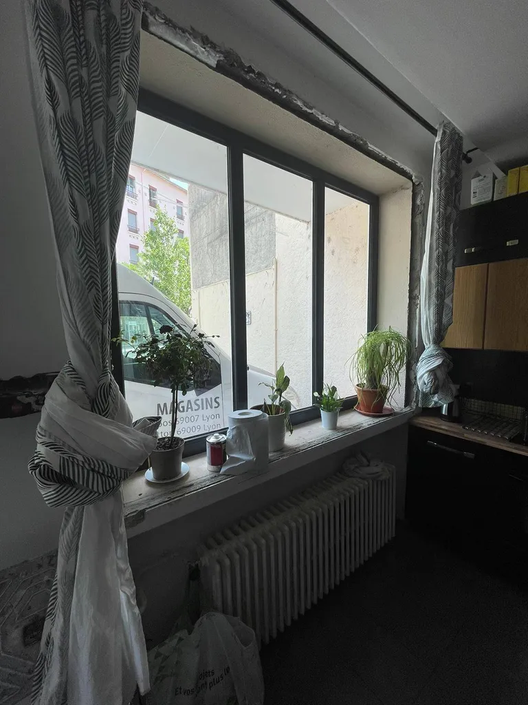 Installation de fenêtres PVC double vitrage Villeurbanne