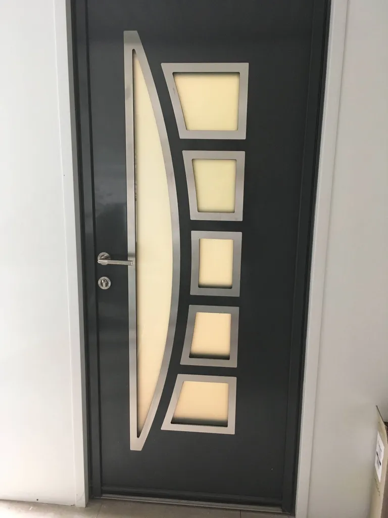 porte kline avec insert inox posé à ECULY prés de LYON