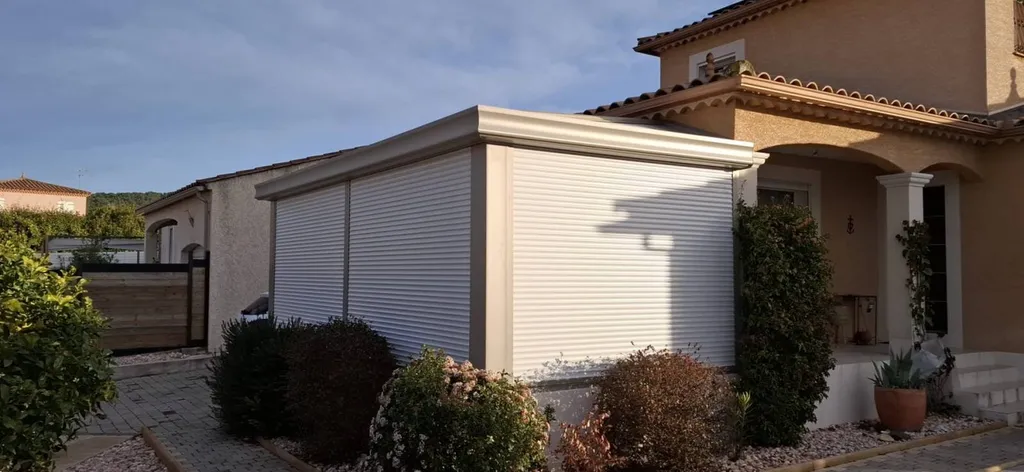 Installation d'une véranda aluminium sur mesure entre Nîmes et Montpellier
