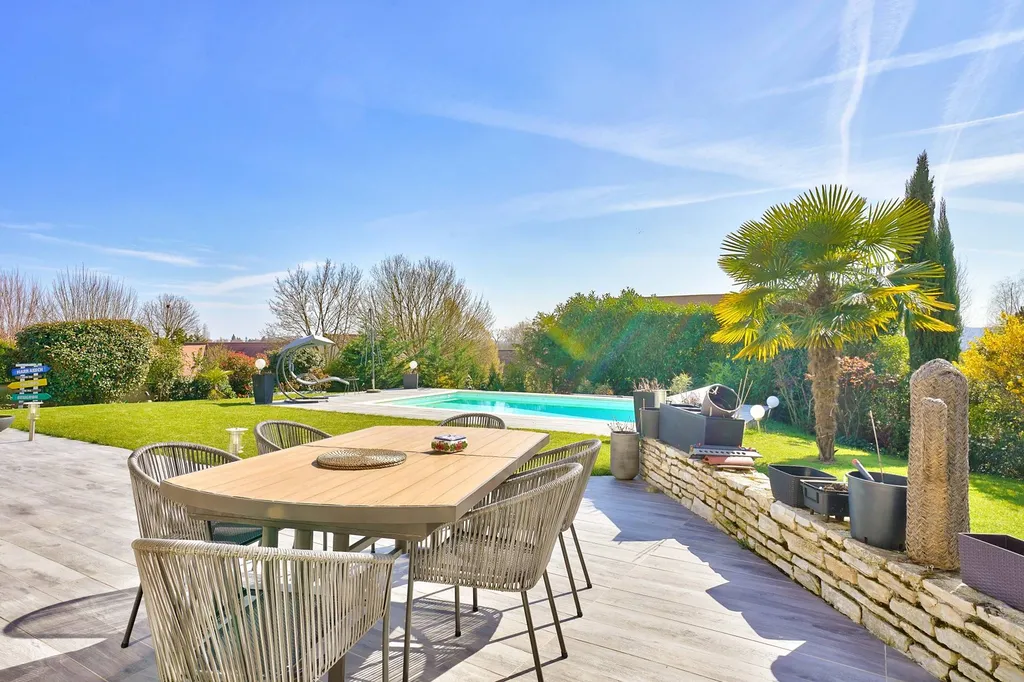 A vendre maison exposée plein sud à Saint Prix 95390