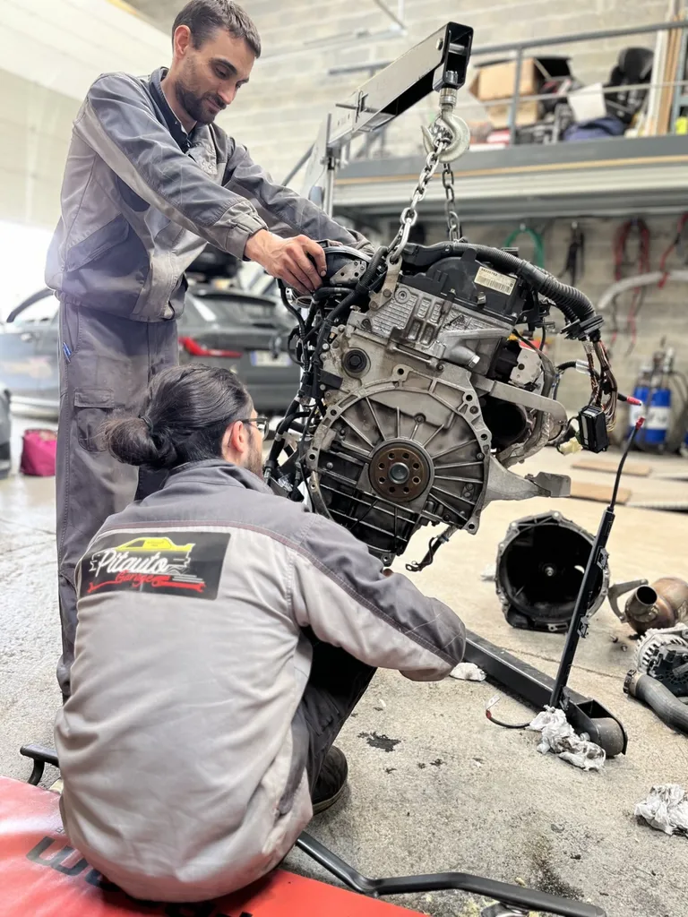 Changement de la chaîne de distribution sur un moteur de BMW Saucats proche Mérignac