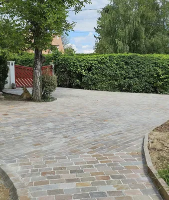 Création d'une allée en pavage Kandla à Boi le Roi