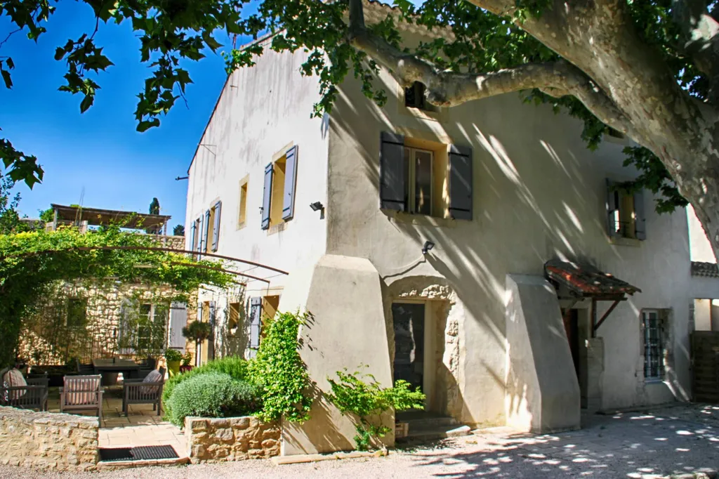 Pernes-les-Fontaines