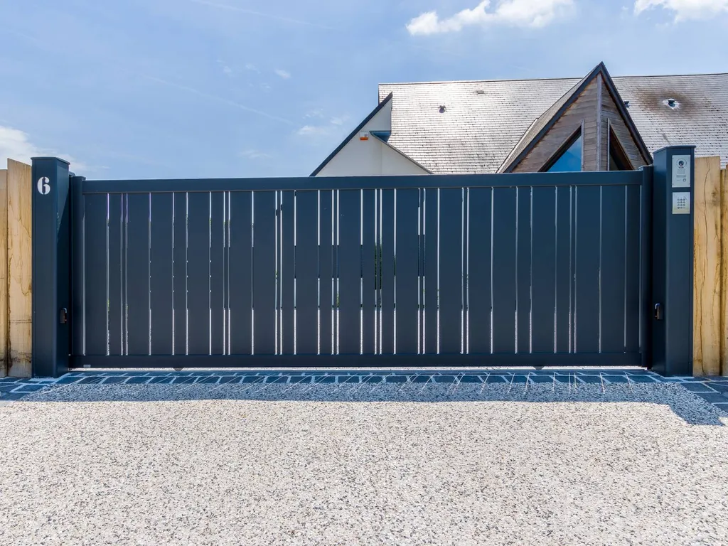 Portail aluminium coulissant 