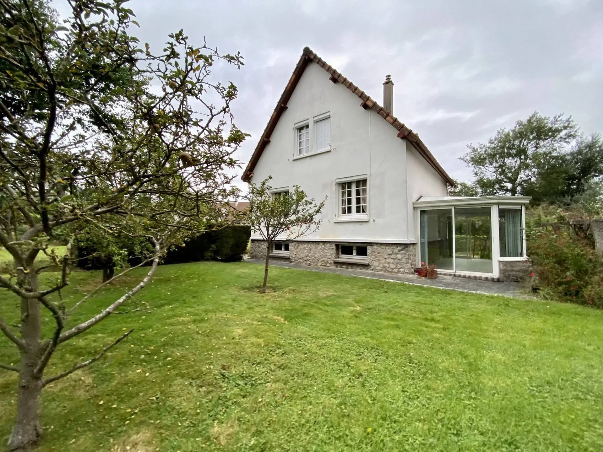 Vends maison de 107m² sur son terrain de 937m² bien exposé