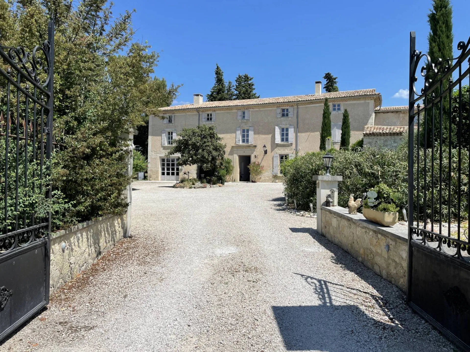 Superbe propriété avec dépendances au pied du Mont Ventoux   