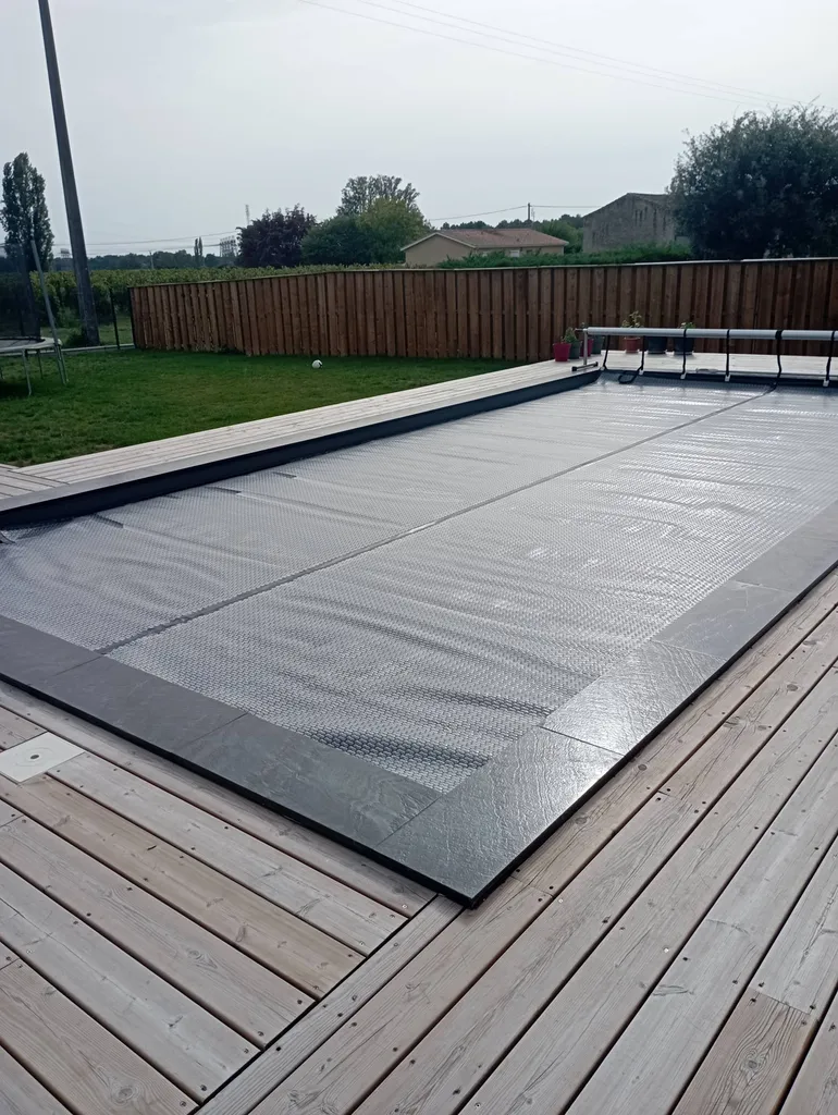 Poser des margelles ardoises sur Bordeaux rive droite