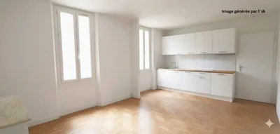 Appartement lumineux de type 2 à rénover dans le centre historique d'Aubagne