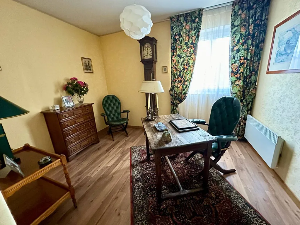 A vendre appartement T3 avec ascenseur  de 76 m² au 2eme étage sur la commune de ELBEUF 76500