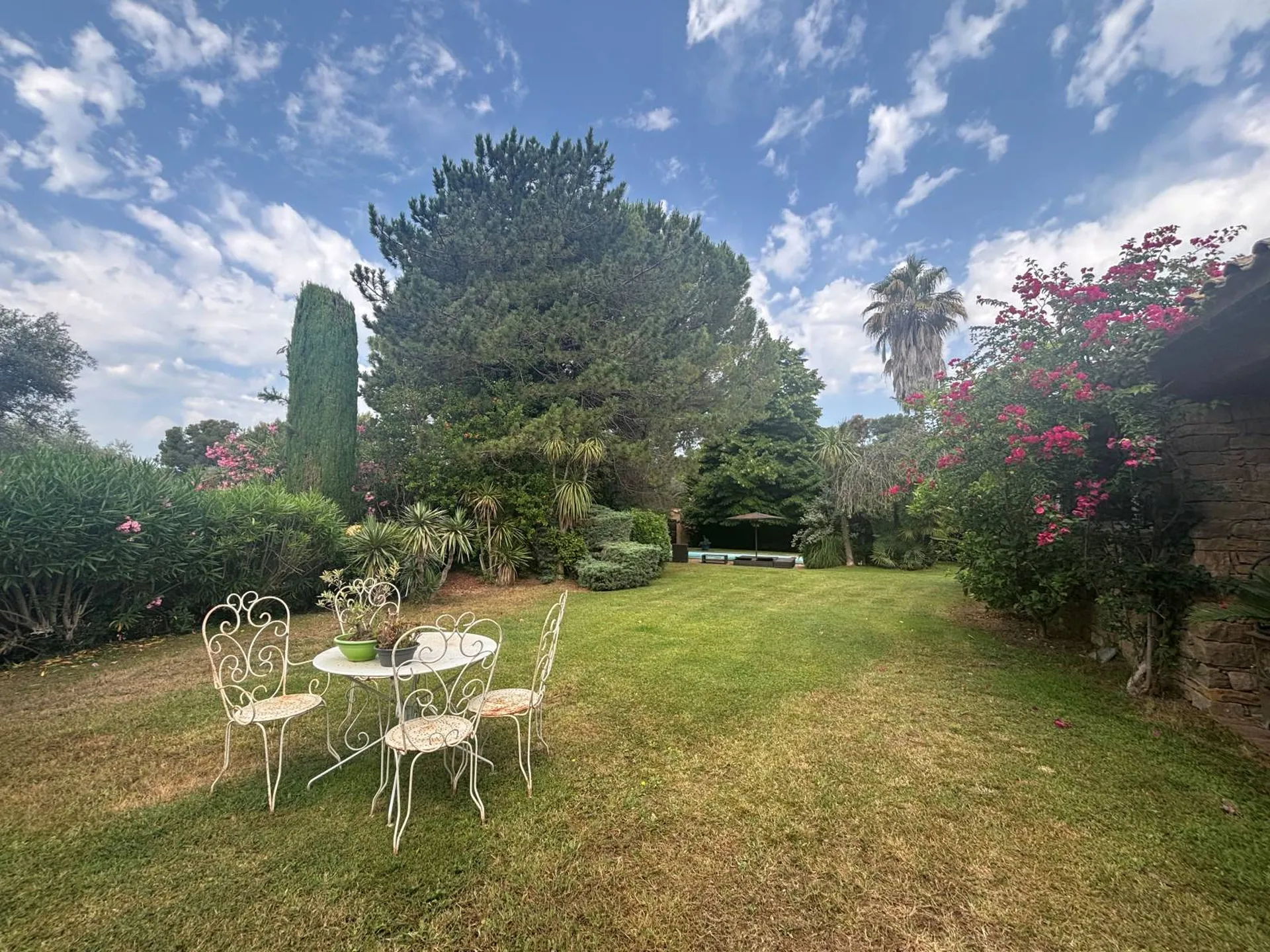 Propriété de 6 pièces à Saint-Cyr sur mer