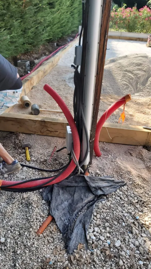 Construction d'un terrain de pétanque à Auriol près d'Aubagne par une entreprise de terrassement