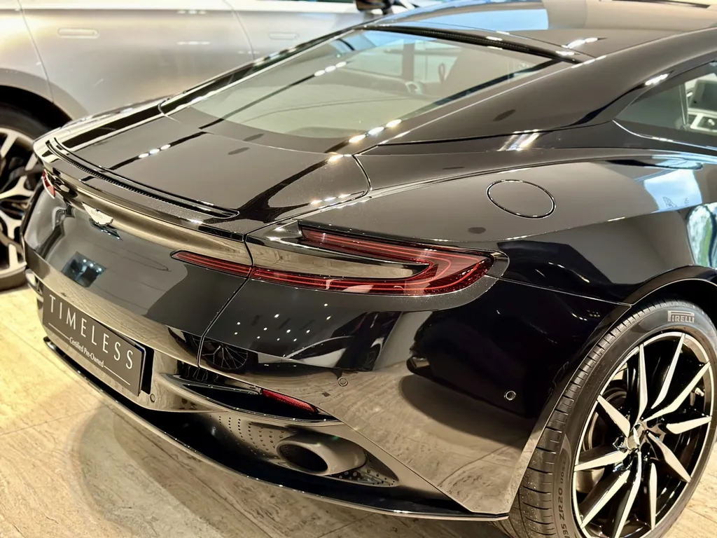 DETAILING Lyon protection traitement céramique Lyon film de protection PPF Lyon Aston Martin 