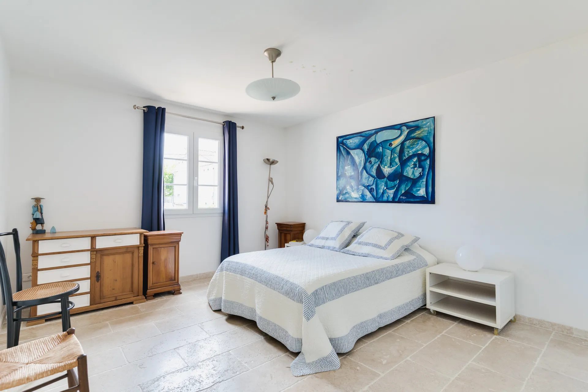 Vente maison Cassis au cœur du village au calme absolu, avec piscine, garage et vue sur le Cap Canaille